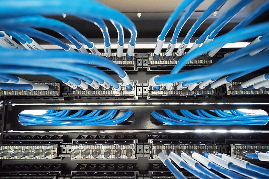cables bleus